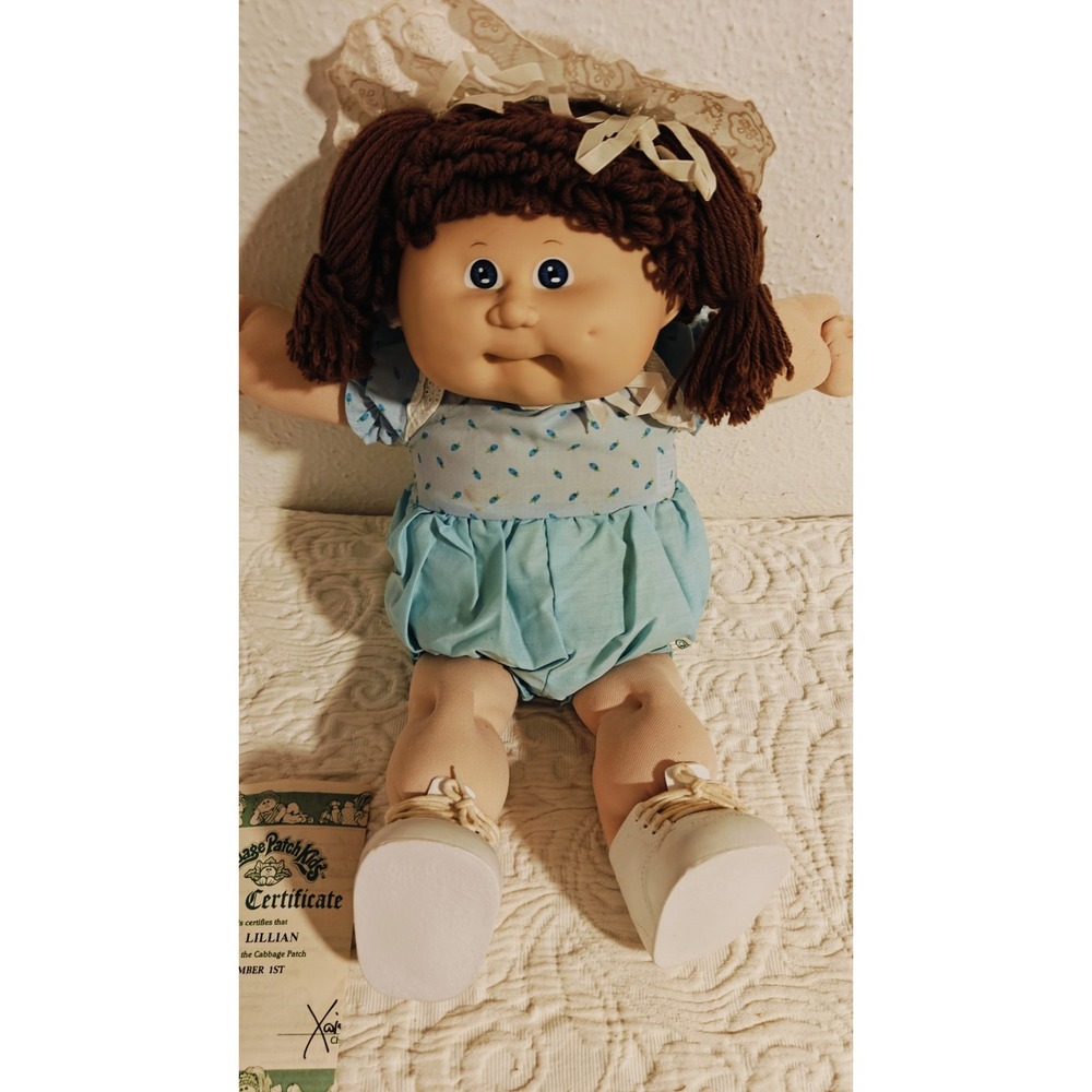 Rare Vintage 80s Cabbage patch Doll Ellie lillian With Certificate